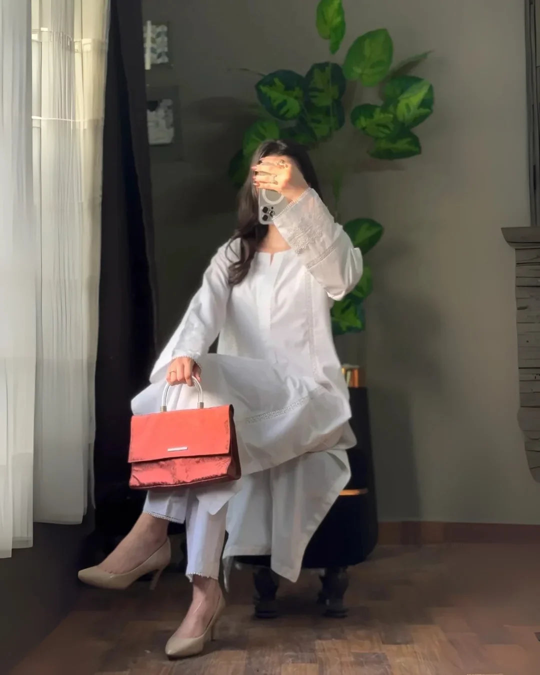 Serenaya White 2PC Stitched