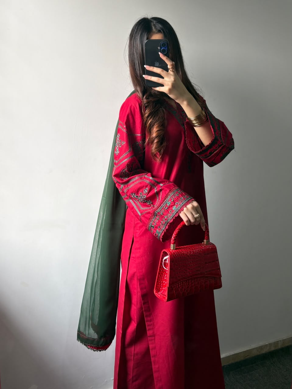 Crimson Allure 3PC Stitched